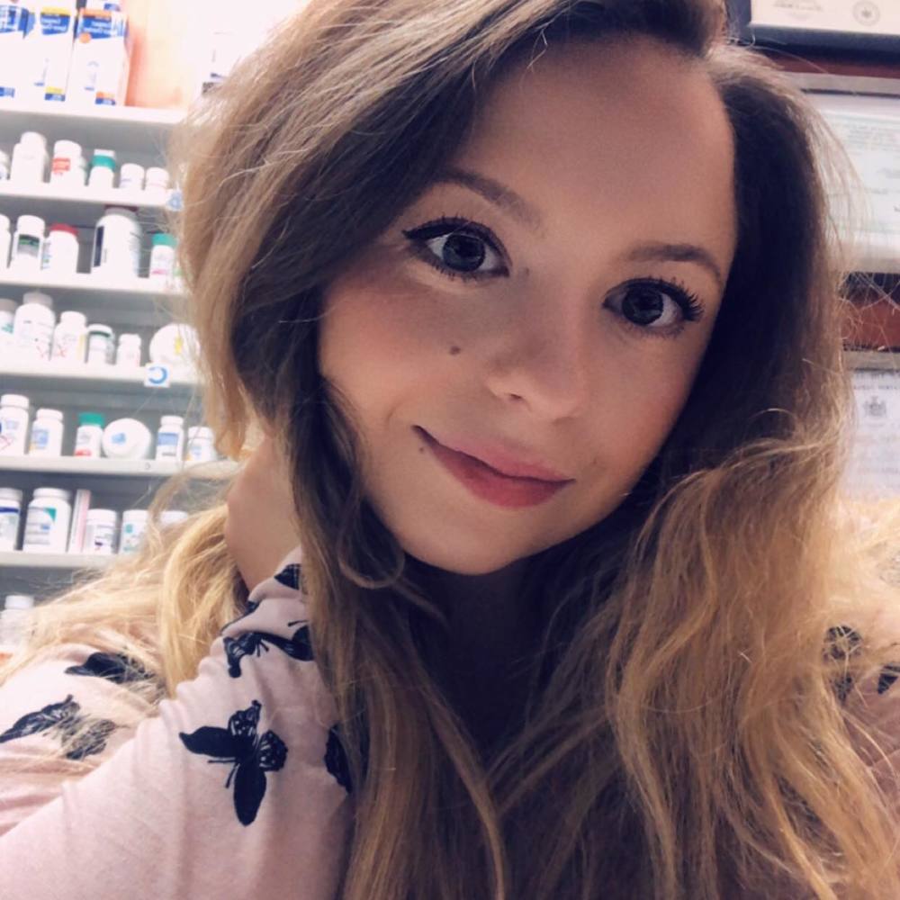 Meet your Posher, Danielle